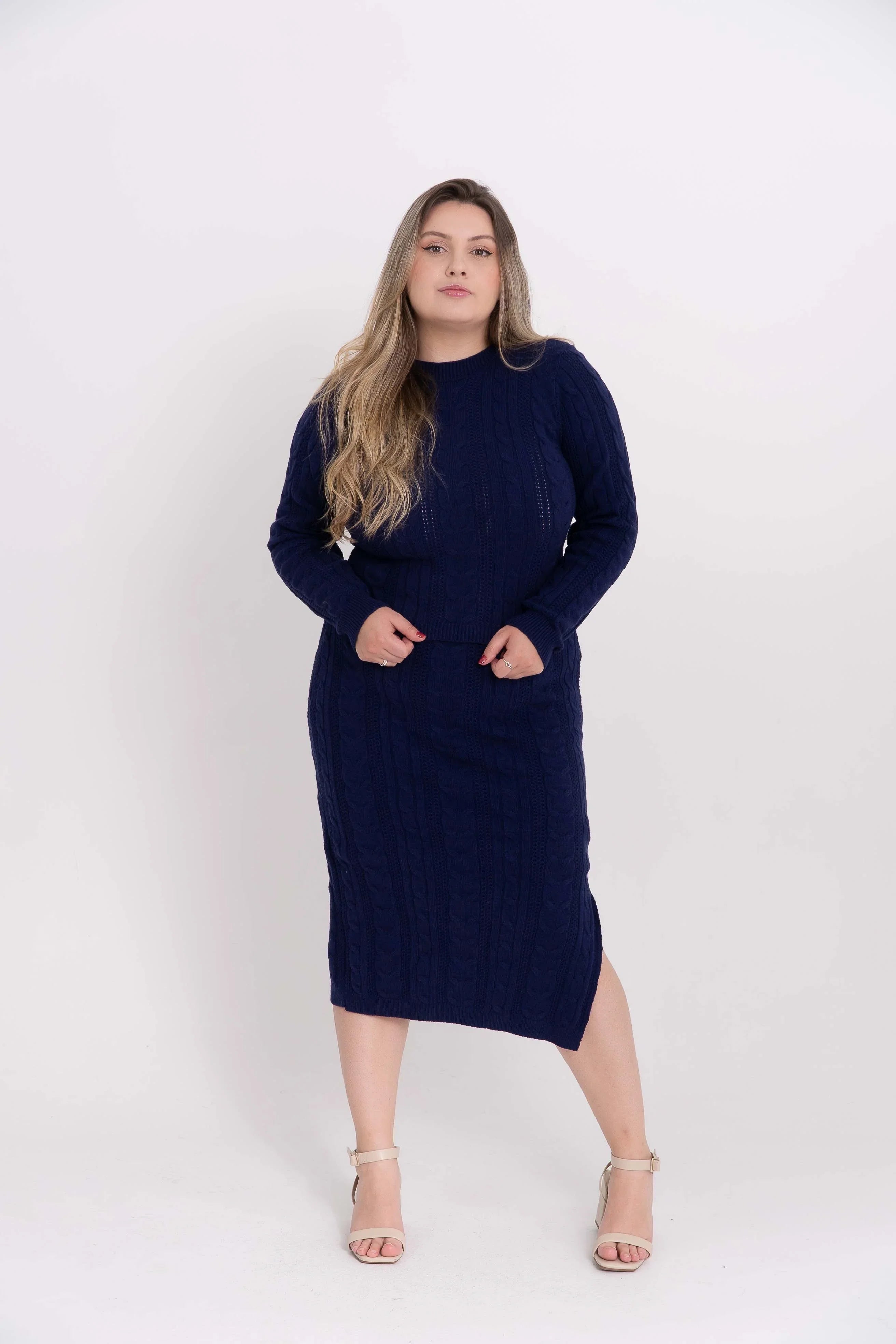 Conjunto Blusa com Saia Trançado