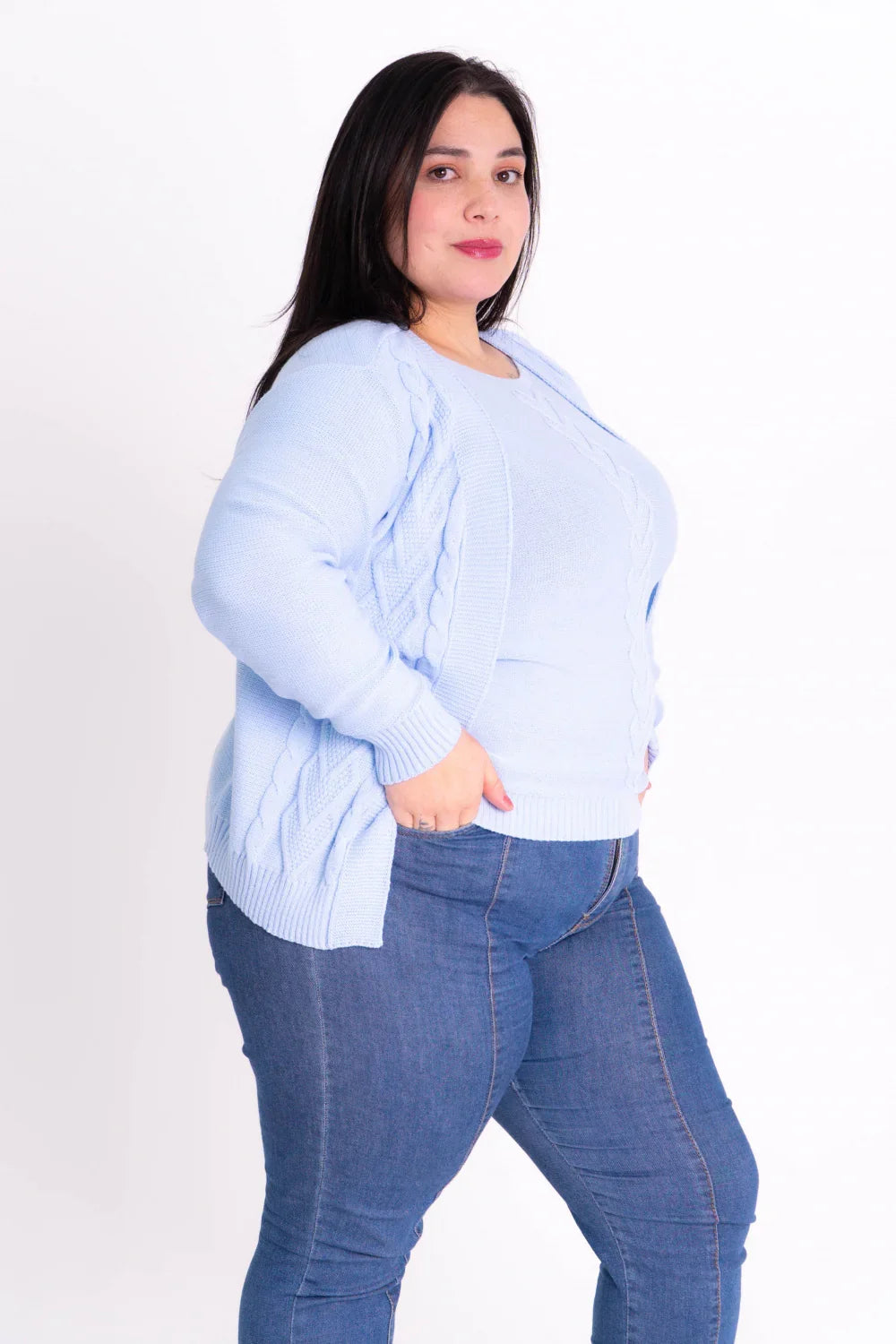 Conjunto de Tricot Plus Size com Blusinha e Cardigan