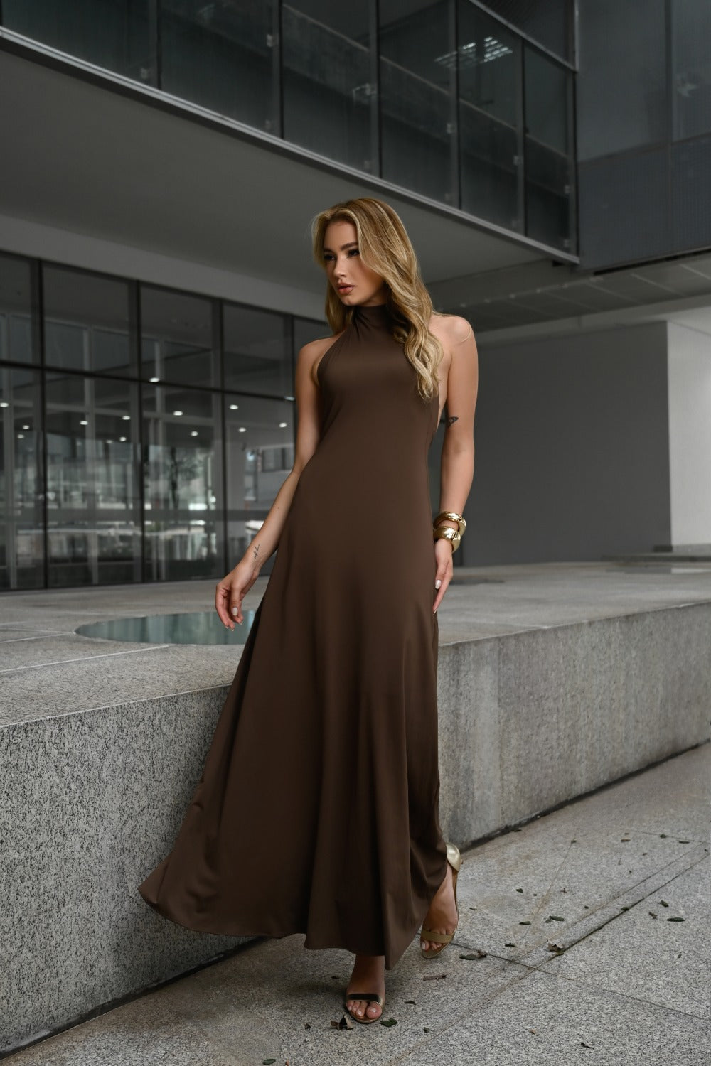 VESTIDO LONGO FRENTE ÚNICA