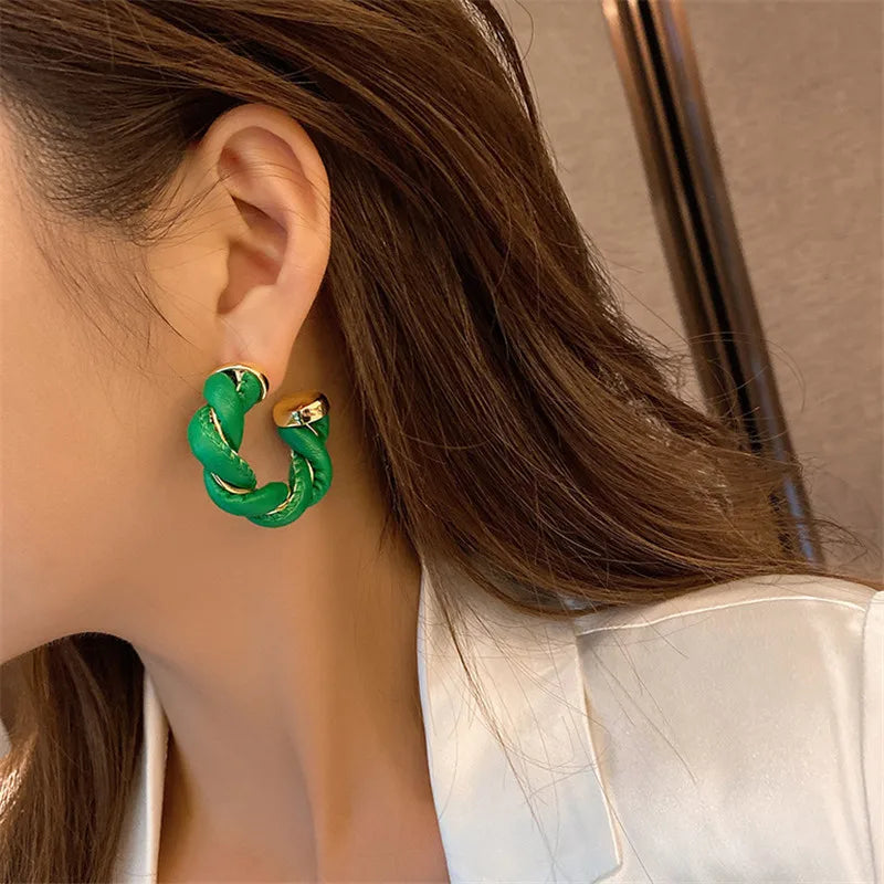 Brincos Geométricos de Couro e Metal - Estilo Europeu