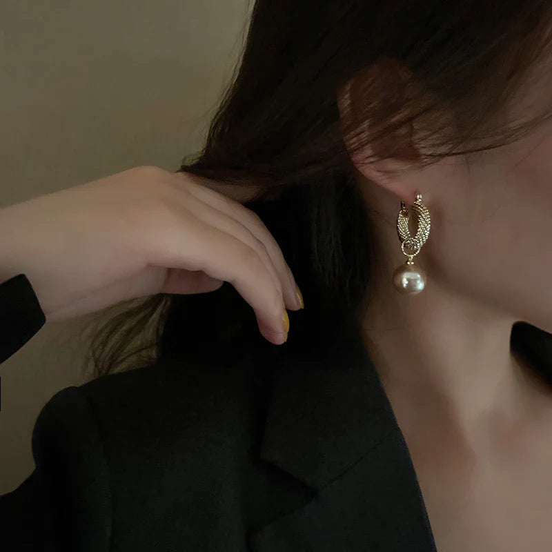 Brincos de Pérola Simulada Moda