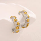 Brincos Mini Flor C Banho Ouro 18K Aço Inoxidável