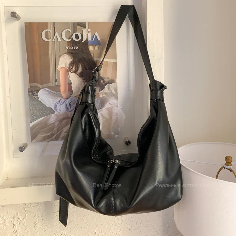 Bolsa Hobo de Couro Plutônio Luxo para Mulheres