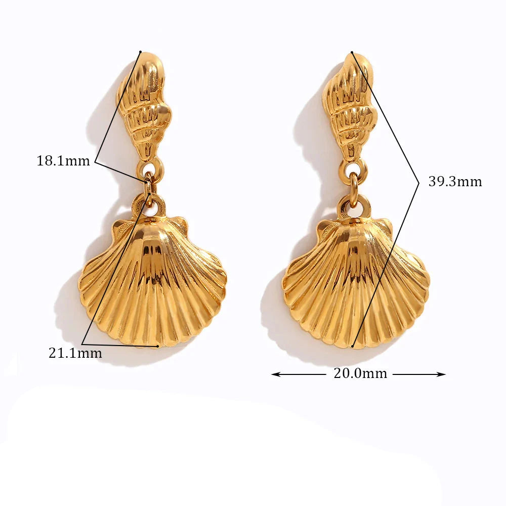 Brincos Concha Banhado a Ouro