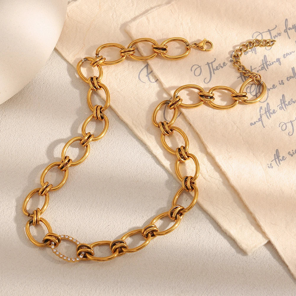 Colar Círculo Zircão Exuberante 18K Banhado a Ouro