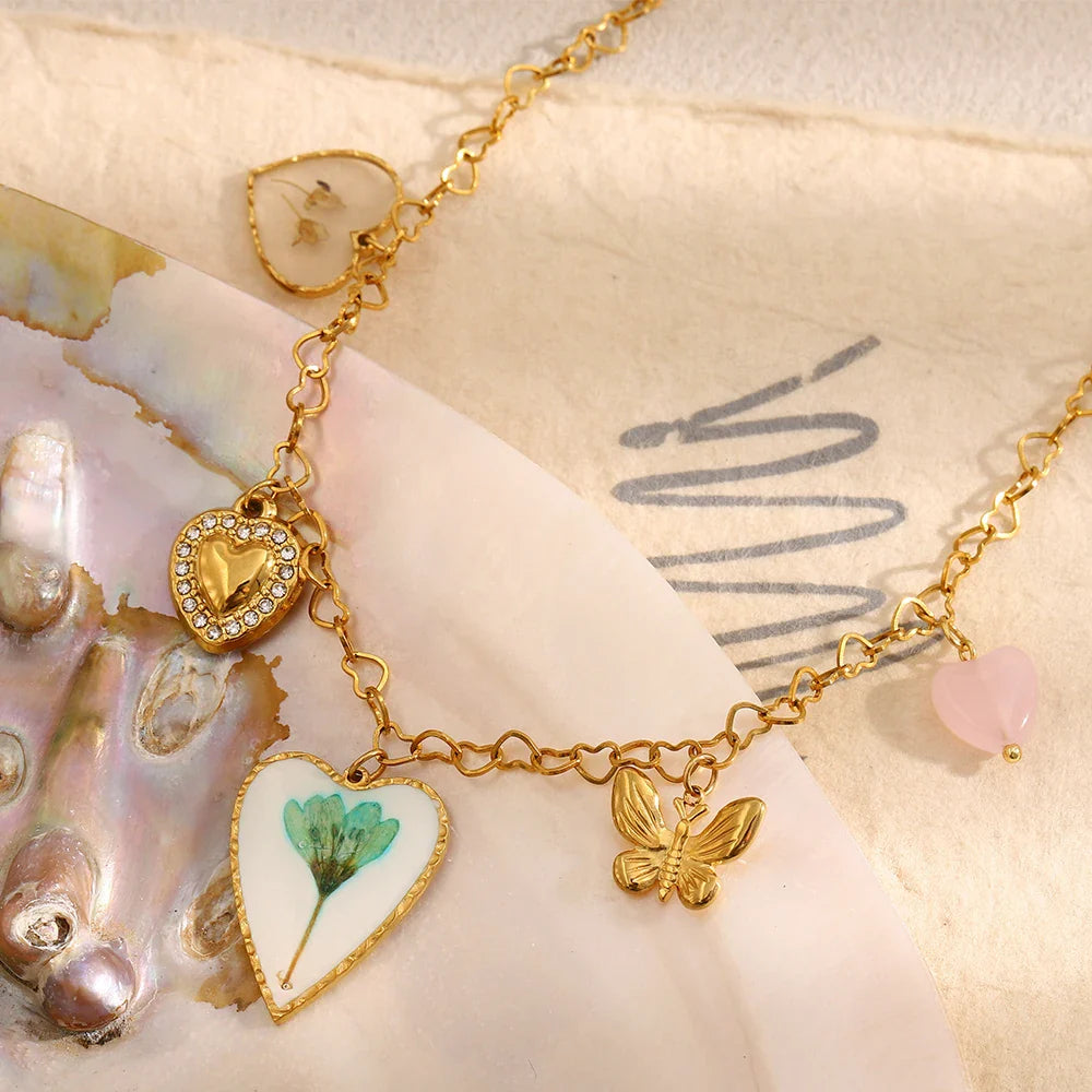 Colar Pingente de Coração e Borboleta em Aço Inoxidável