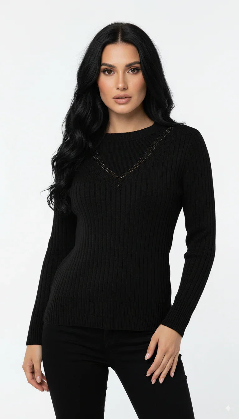 Blusa Detalhe V em Furinhos